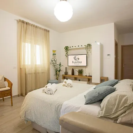 Kama House 96 Mq In Centro * Lesina